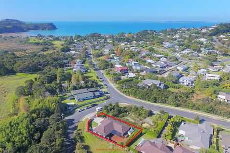 Photo of property in 38 Otanerua Road, Hatfields Beach, Orewa, 0931