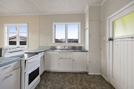 Photo of property in 78 Waihi Road, Hawera, 4610