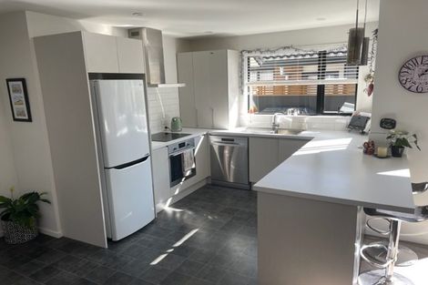 Photo of property in 56b Sawyers Arms Road, Northcote, Christchurch, 8052