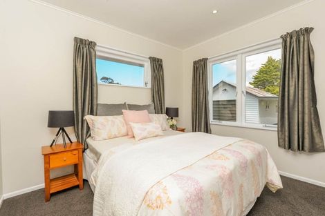 Photo of property in 36 Gilliam Street, New Lynn, Auckland, 0600
