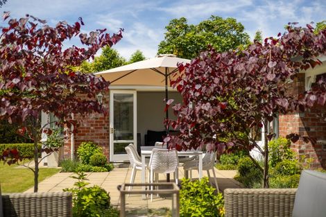 Photo of property in 40 Weka Street, Fendalton, Christchurch, 8041