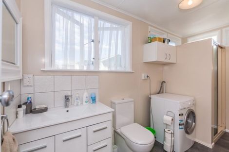 Photo of property in 16 Trafalgar Street, Levin, 5510