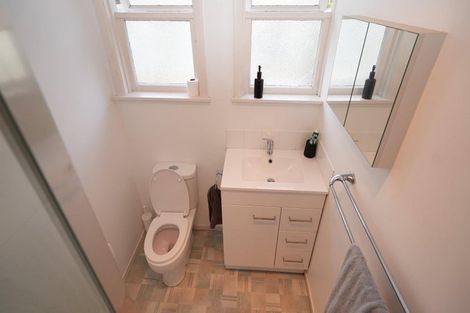 Photo of property in 57a Crewe Crescent, Hokowhitu, Palmerston North, 4410