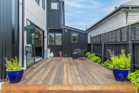 Photo of property in 211a Springfield Road, St Albans, Christchurch, 8014