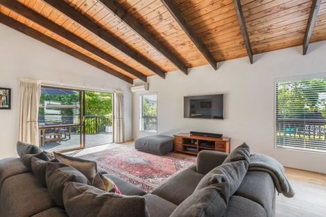 Photo of property in 6 Ponui Place, Mairangi Bay, Auckland, 0630