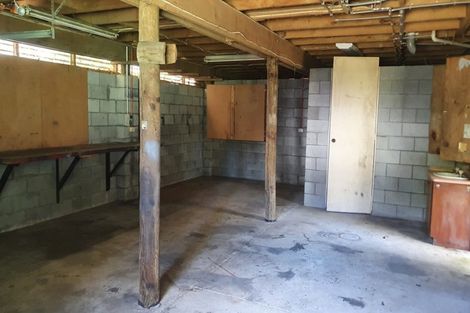 Photo of property in 73 Heta Road, Highlands Park, New Plymouth, 4312