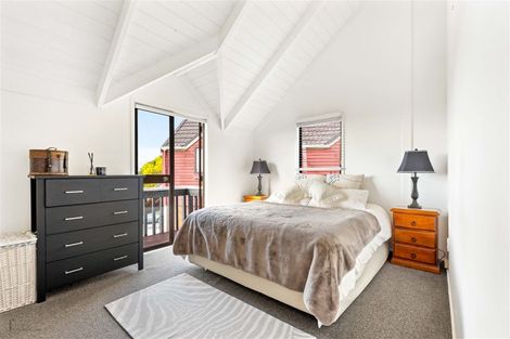 Photo of property in 2/6 Sturm Avenue, Massey, Auckland, 0614