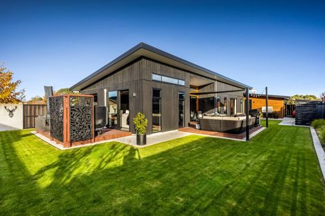 Photo of property in 2 Wilfield Drive, West Melton, 7618