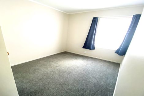 Photo of property in 1/15 Kurnell Drive, Botany Downs, Auckland, 2010