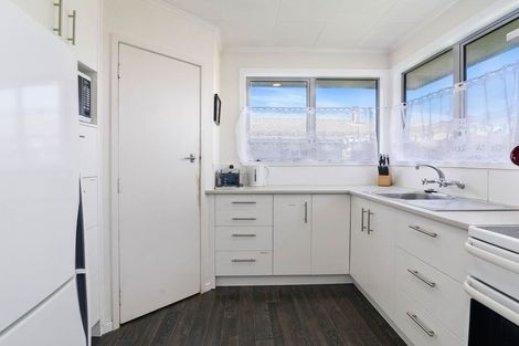 Photo of property in 38 Barnard Road, Fairy Springs, Rotorua, 3015