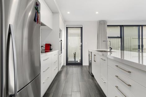 Photo of property in 92 Saint Pauls Drive, Brookfield, Tauranga, 3110