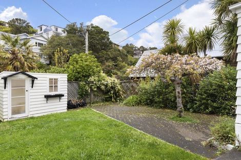 Photo of property in 122 Donald Street, Karori, Wellington, 6012