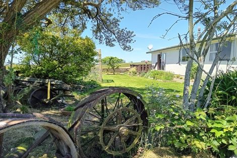 Photo of property in 86 Totara Island Road, Clifton, Balclutha, 9273