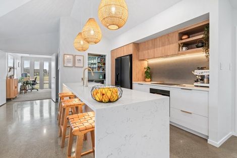 Photo of property in 24 Maturiki Drive, One Tree Point, 0118