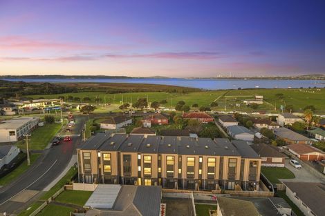 Photo of property in 6/4 Toru Street, Te Atatu Peninsula, Auckland, 0610