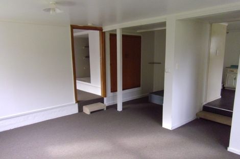 Photo of property in 6 Whiteley Street, Moturoa, New Plymouth, 4310