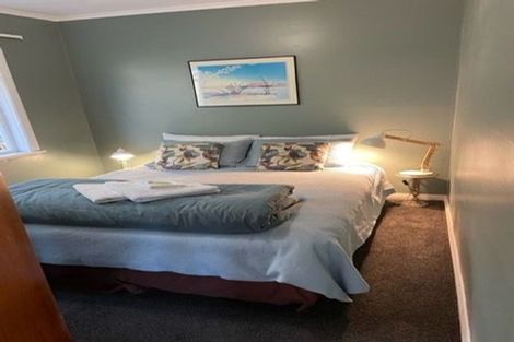 Photo of property in 52 Tutere Street, Waikanae Beach, Waikanae, 5036