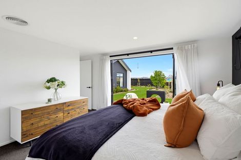 Photo of property in 24 Gisele Crescent, Halswell, Christchurch, 8025