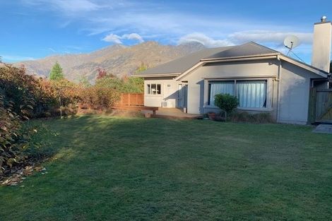 Photo of property in 6 Stowmore Lane, Lower Shotover, Queenstown, 9371