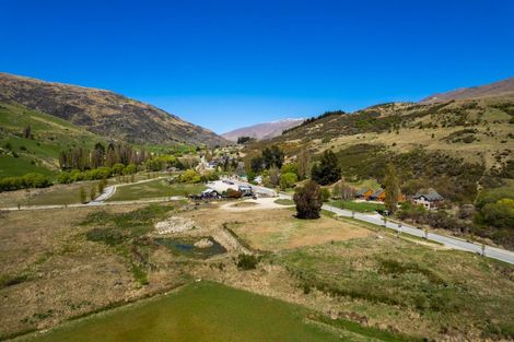 Photo of property in 5 Cardrona Valley Road, Wanaka, 9305