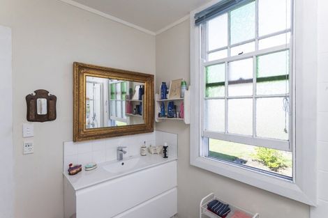 Photo of property in 12 Pine Street, Mangapapa, Gisborne, 4010