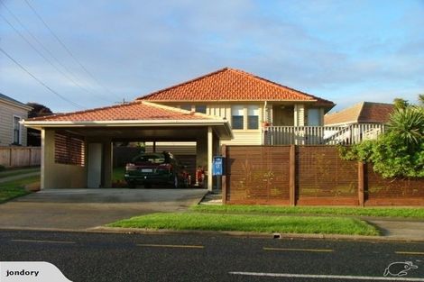 Photo of property in 17 Kawerau Avenue, Devonport, Auckland, 0624