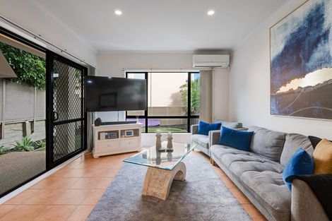 Photo of property in 10 Trimaran Drive, Gulf Harbour, Whangaparaoa, 0930