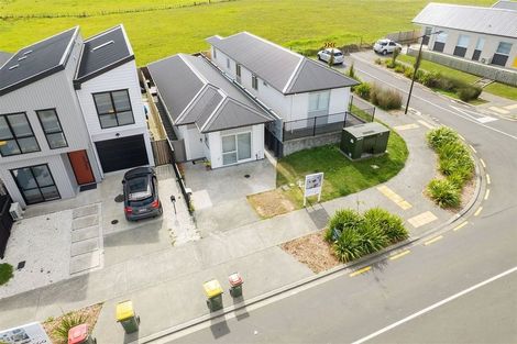 Photo of property in 27 Matakohe Road, Westgate, Auckland, 0814