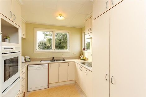 Photo of property in 49 Nevada Drive, Merrilands, New Plymouth, 4312