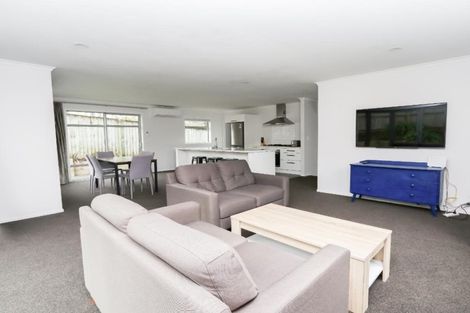 Photo of property in 4/1 Hibiscus Avenue, Hamilton Lake, Hamilton, 3204