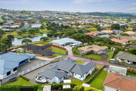 Photo of property in 3 Lakeside Drive, Orewa, 0931