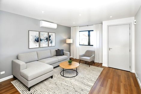 Photo of property in 30 Farranfore Road, Opaheke, 2113
