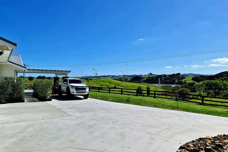 Photo of property in 9 Mountain Road, Kaiwaka, 0587