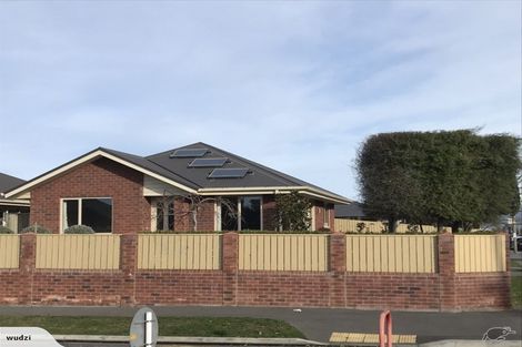 Photo of property in 216 Bower Avenue, North New Brighton, Christchurch, 8083