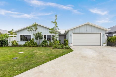 Photo of property in 32 Kaituna Place, Te Awa, Napier, 4110