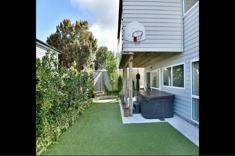 Photo of property in 780 East Coast Road, Oteha, Auckland, 0630