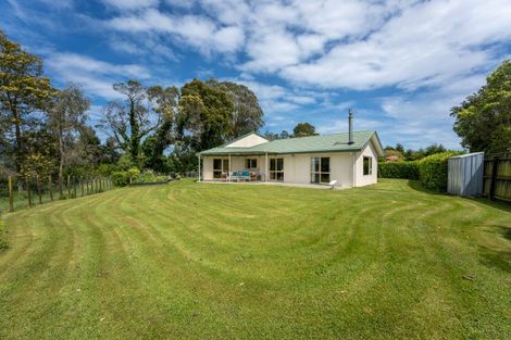 Photo of property in 6 Riveredge Terrace, Ohau, Levin, 5570