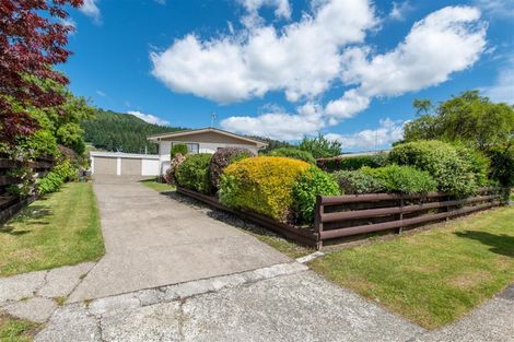 Photo of property in 14 Chapman Place, Fairy Springs, Rotorua, 3015
