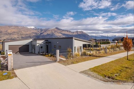 Photo of property in 2 Barclay Place, Wanaka, 9305