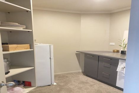 Photo of property in 2 Ellivani Rise, Pukekohe, 2120