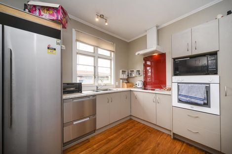 Photo of property in 97 Botanical Road, Takaro, Palmerston North, 4412