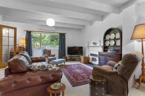 Photo of property in 38 Saxton Road, Upper Vogeltown, New Plymouth, 4371