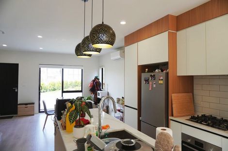 Photo of property in 4 Lawson Creek Street, Massey, Auckland, 0614