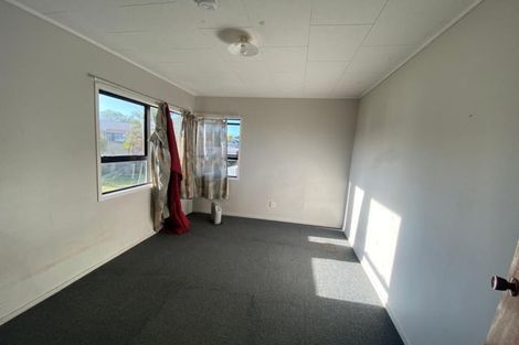 Photo of property in 17 Melleray Place, Randwick Park, Auckland, 2105