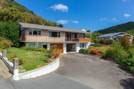 Photo of property in 55 Dorset Street, Picton, 7220