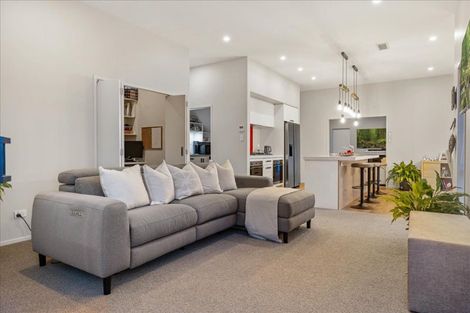 Photo of property in 11 Kissling Terrace, Pyes Pa, Tauranga, 3112