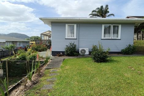 Photo of property in 26 View Street, Maungaturoto, 0520