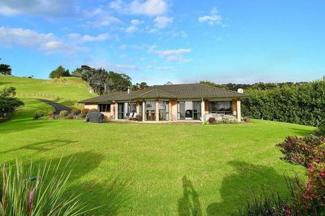 Photo of property in 764 Inland Road, Helensville, 0875