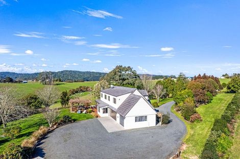 Photo of property in 162 White Road, Hunua, Papakura, 2583