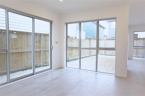 Photo of property in 3 Silvereye Road, Hobsonville, Auckland, 0616